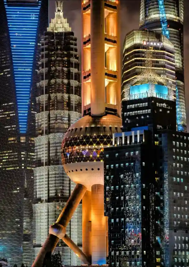 4k上海壁纸 - 城市 - 夜景 - 建筑「哲风壁纸」