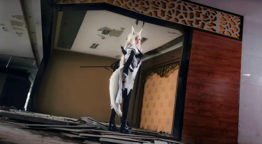 8k白金壁纸-cos和室内场景-废墟背景「哲风壁纸」