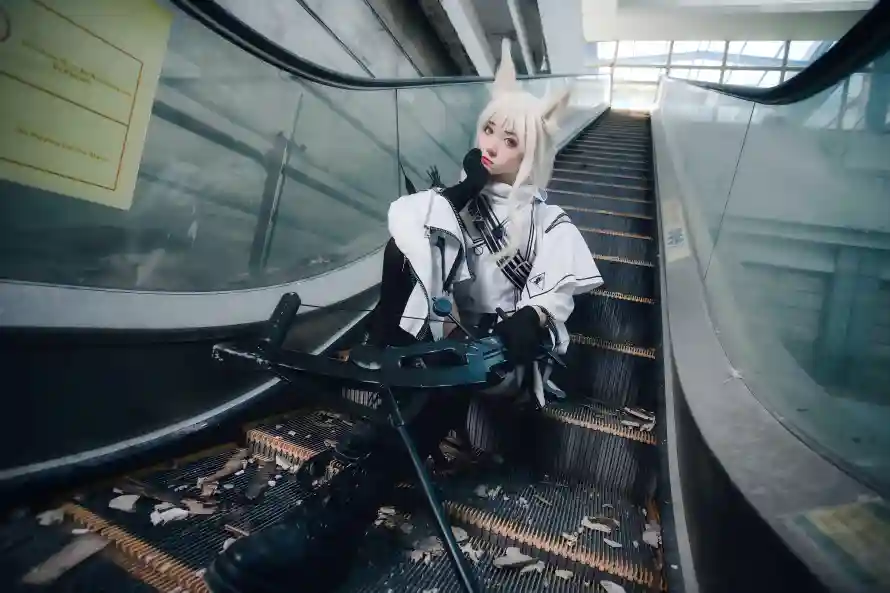 4k室内壁纸 - 武器 - 白发 - 白金「哲风壁纸」 4k室内壁纸 - 武器 - 白发 - 白金「哲风壁纸」