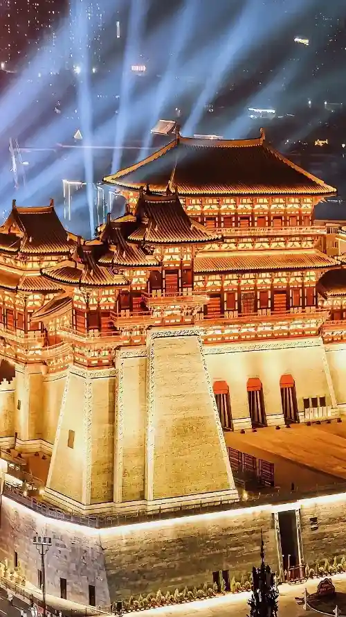 4k光束壁纸 - 城墙 - 城楼 - 夜景「哲风壁纸」