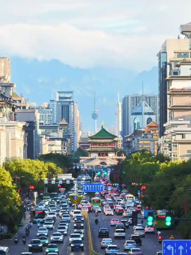 4k交通壁纸 - 城市 - 山脉 - 建筑「哲风壁纸」