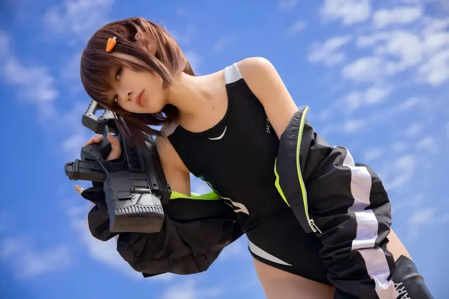 4k户外壁纸 - 晴空 - 泳衣 - 活力「哲风壁纸」