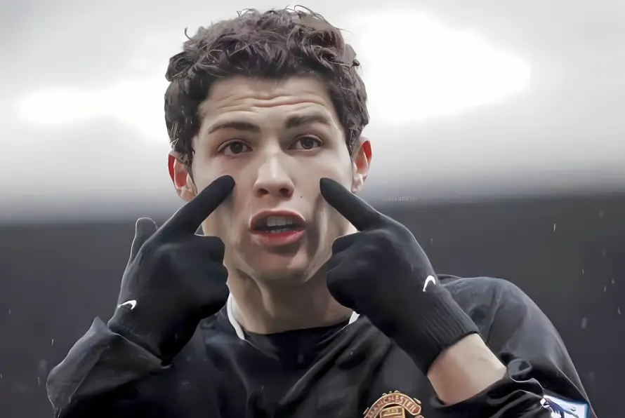 4kC罗壁纸 - 足球 - C罗特写 - 体育竞技「哲风壁纸」 4kC罗壁纸 - 足球 - C罗特写 - 体育竞技「哲风壁纸」