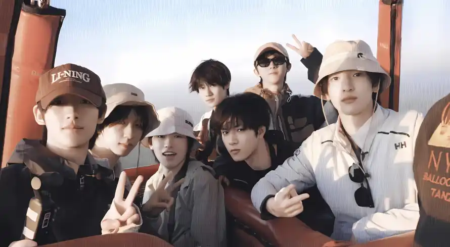 4k合影壁纸 - 团队 - 墨镜 - 帽子「哲风壁纸」