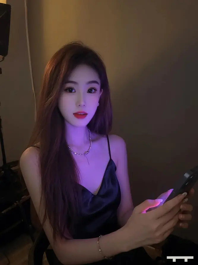 4k壁纸壁纸 - 室内 - 手链 - 美女「哲风壁纸」