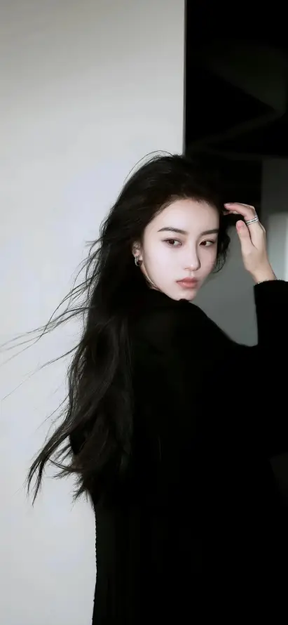 4k优雅壁纸 - 侧身 - 壁纸 - 室内「哲风壁纸」