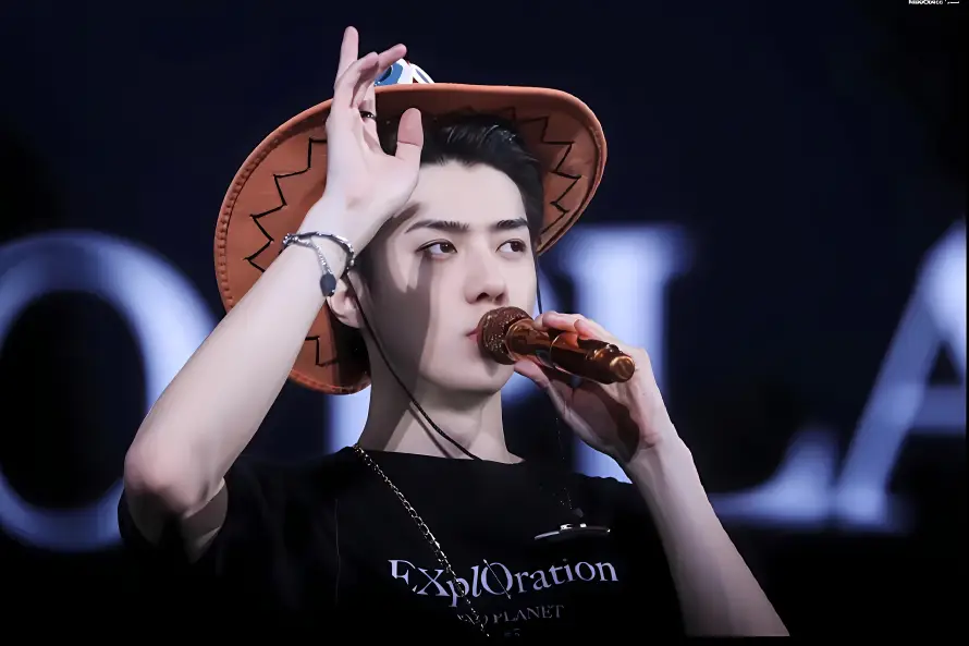 4k偶像壁纸 - 歌手 - 灯光 - 舞台「哲风壁纸」