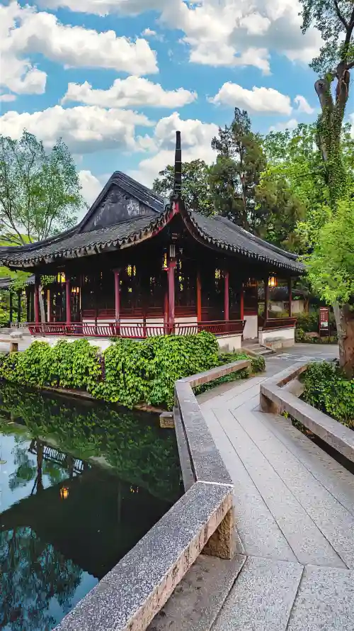 4k倒影壁纸 - 园林 - 城市 - 小径「哲风壁纸」