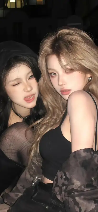 4k亲密壁纸 - 吊带 - 夜晚 - 夜景「哲风壁纸」