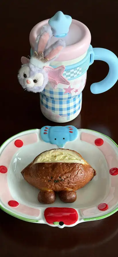 4k烘焙壁纸 - 面包 - 餐点 - 保温杯「哲风壁纸」