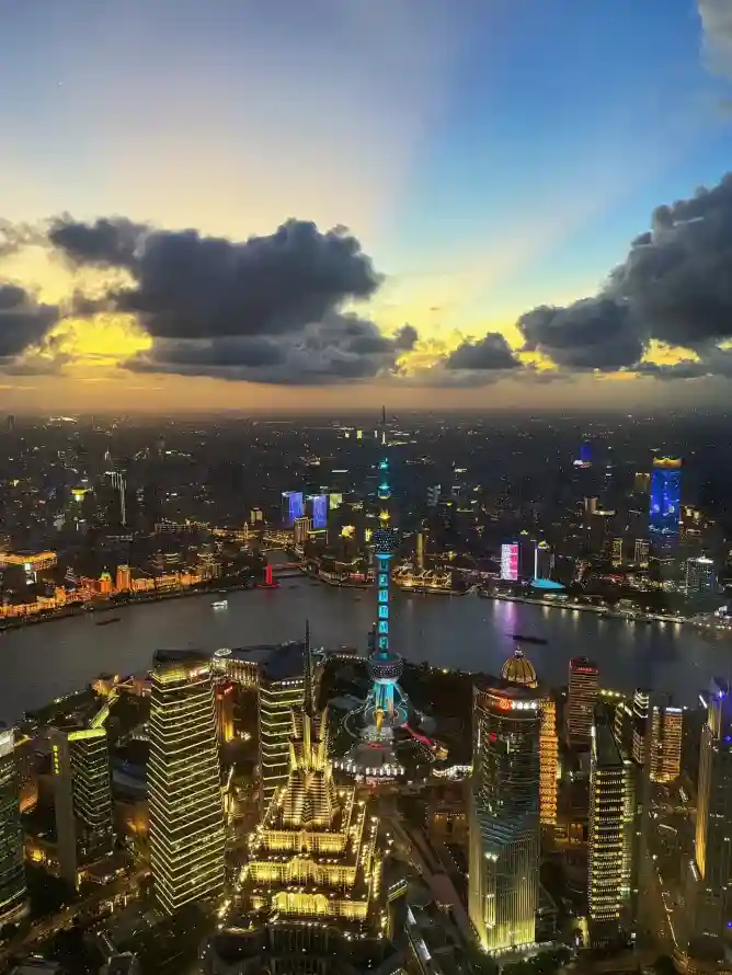 4k上海壁纸 - 云朵 - 城市 - 夜景「哲风壁纸」