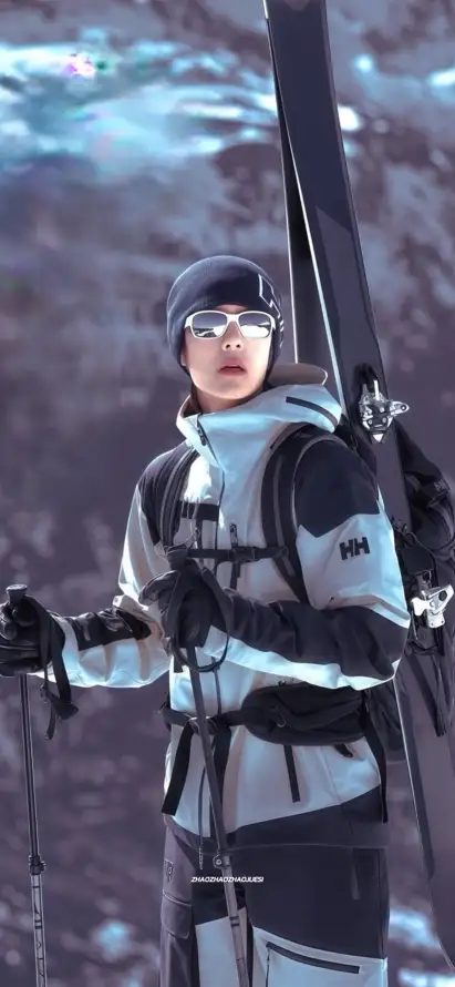 4k户外壁纸 - 运动 - 雪具 - 雪地「哲风壁纸」