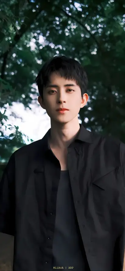 4k夏日壁纸 - 寸头 - 帅气 - 户外「哲风壁纸」