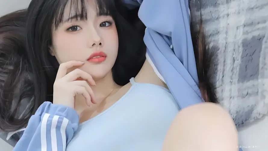 4k室内壁纸 - 清纯 - 红唇 - 美女「哲风壁纸」