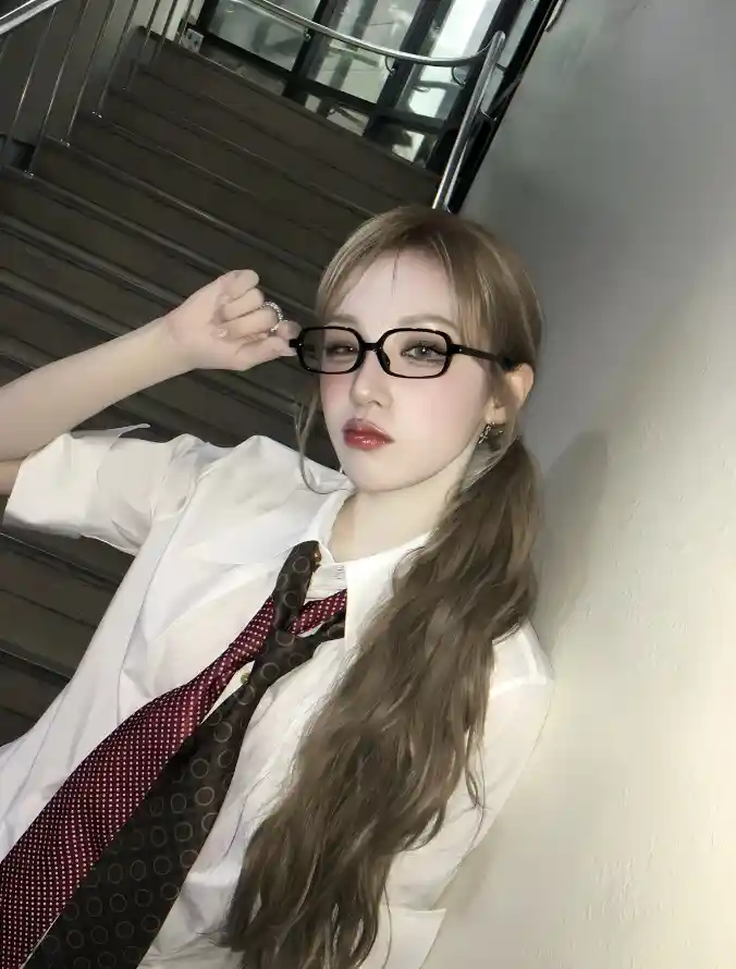 4k姿态壁纸 - 室内 - 时尚 - 楼梯「哲风壁纸」