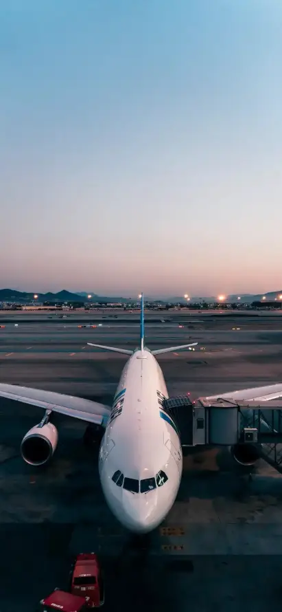 4k天空壁纸 - 客机 - 晚霞 - 机场「哲风壁纸」