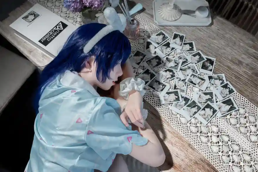 4k发箍壁纸 - 坐姿 - 杂志 - 照片「哲风壁纸」 4k发箍壁纸 - 坐姿 - 杂志 - 照片「哲风壁纸」