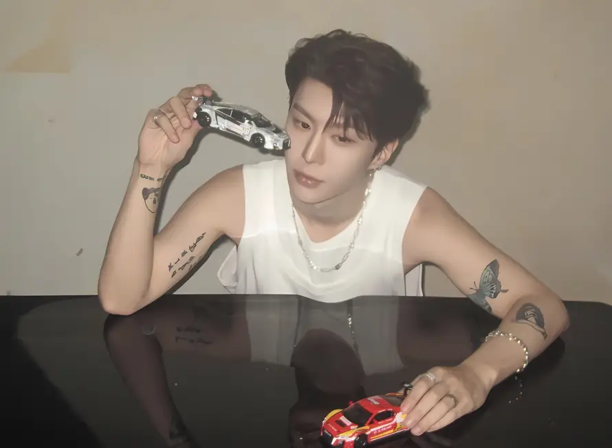 2k休闲壁纸-玩具车和室内-浅色背景壁纸推荐「哲风壁纸」