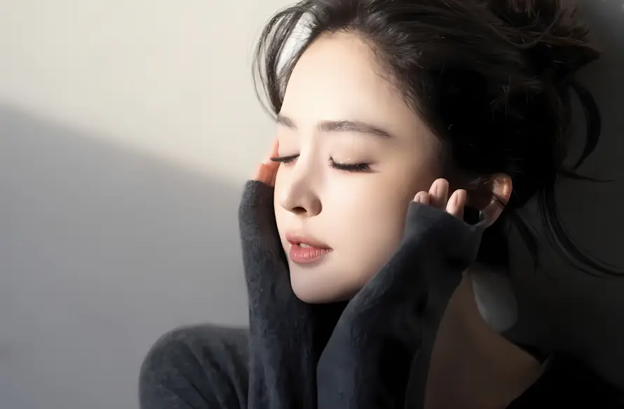 4k侧脸壁纸 - 闭眼 - 黑发 - 文艺风「哲风壁纸」 4k侧脸壁纸 - 闭眼 - 黑发 - 文艺风「哲风壁纸」