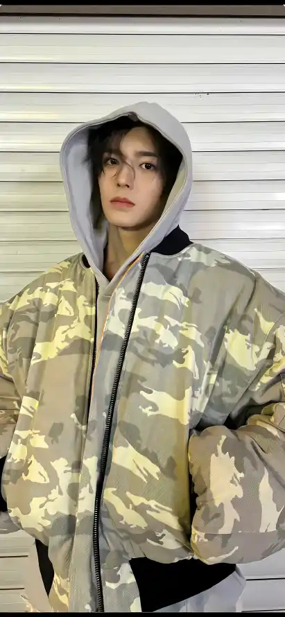 4k侯明昊壁纸 - 休闲穿搭 - 宽松外套 - 帅气造型「哲风壁纸」