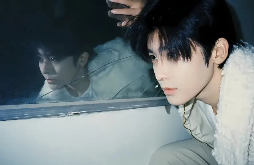 4k偶像壁纸 - 光影 - 帅哥 - 镜像「哲风壁纸」