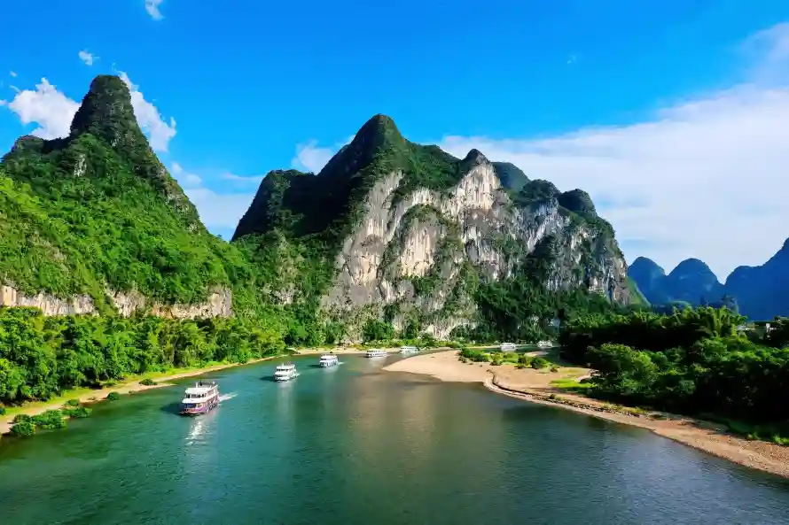 4k山水壁纸 - 桂林 - 植被 - 河畔「哲风壁纸」