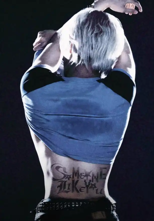 4k纹身壁纸 - 背影 - 银发 - 露背「哲风壁纸」