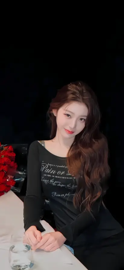 4k优雅壁纸 - 偶像 - 坐姿 - 时尚「哲风壁纸」