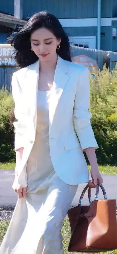 4k优雅壁纸 - 微风 - 户外 - 时尚「哲风壁纸」