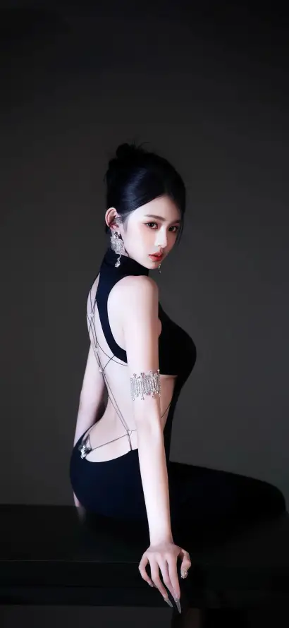 4k优雅壁纸 - 坐姿 - 时尚 - 深景「哲风壁纸」