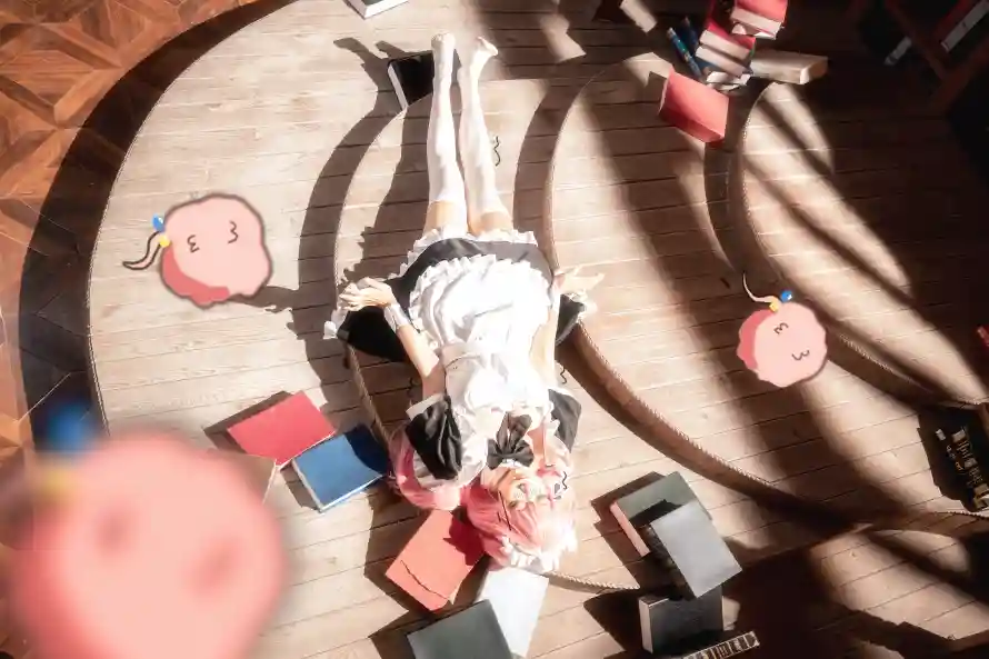 4k书本壁纸 - 光影 - 可爱 - 女仆「哲风壁纸」