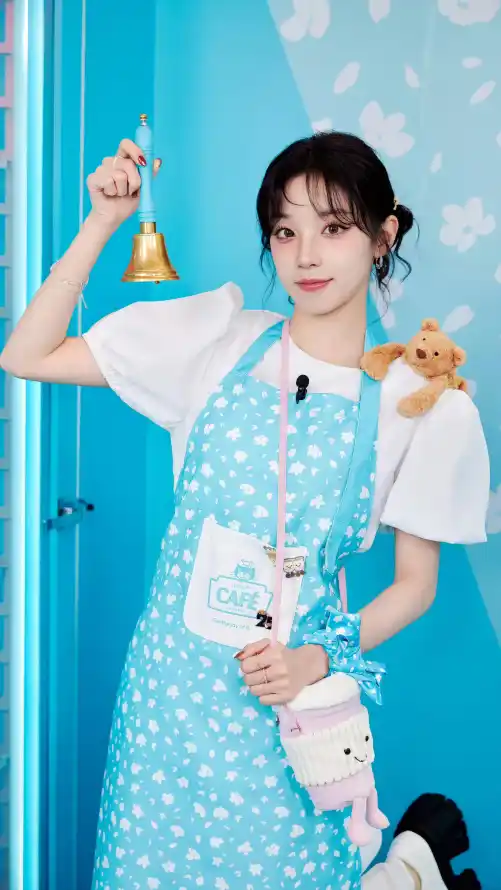 4k可爱壁纸 - 围裙 - 明星 - 穿搭「哲风壁纸」
