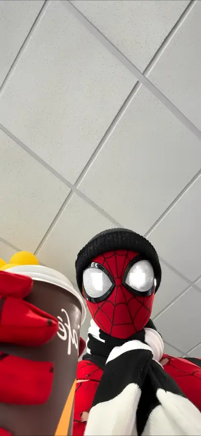 4k咖啡壁纸 - 室内 - 黑色 - 红色「哲风壁纸」