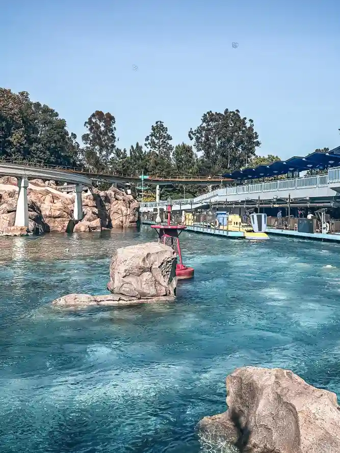 4k休闲壁纸 - 岩石 - 户外 - 树木「哲风壁纸」