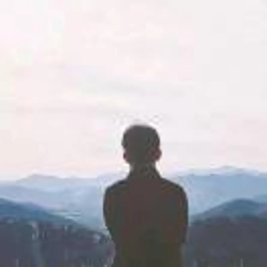 华灯初上`旧人可安°的头像