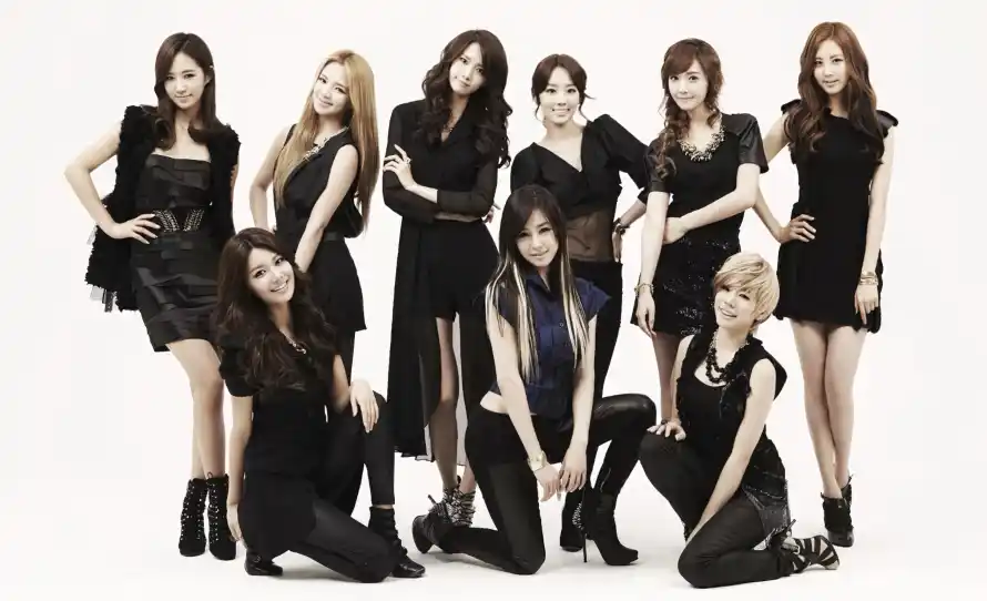 4k舞台装壁纸 - 团体写真 - 女团成员 - 少女时代「哲风壁纸」