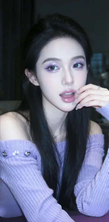 4k室内壁纸 - 暗调 - 美女 - 长发「哲风壁纸」