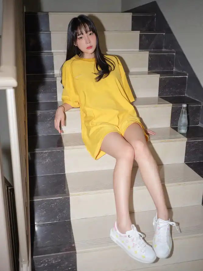 4k休闲壁纸 - 写真 - 坐姿 - 女生「哲风壁纸」