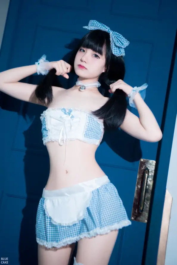 4k可爱壁纸 - 室内 - 少女 - 居家「哲风壁纸」