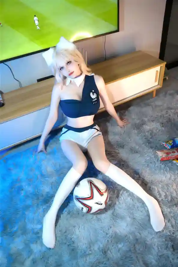 4k美女壁纸 - 足球 - 热门壁纸 - wallpaper「哲风壁纸」