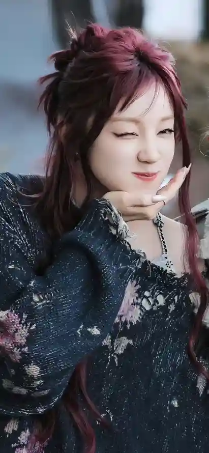 4k美女壁纸 - 宋雨琦 - 热门壁纸 - wallpaper「哲风壁纸」