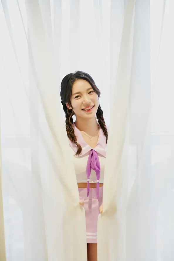 4k可爱壁纸 - 女孩 - 室内 - 居家「哲风壁纸」