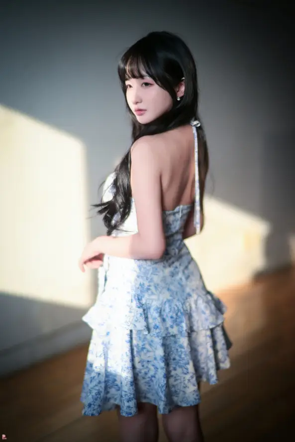 4k室内壁纸 - 少女 - 清新 - 阳光「哲风壁纸」