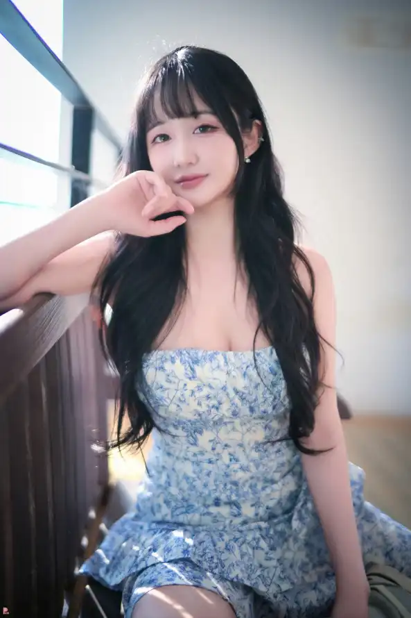 4k坐姿壁纸 - 室内 - 长发 - 阳光「哲风壁纸」