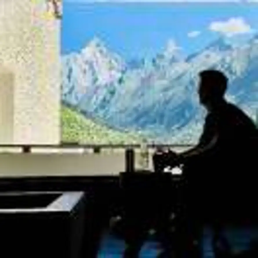 不懂设计的N先生的头像