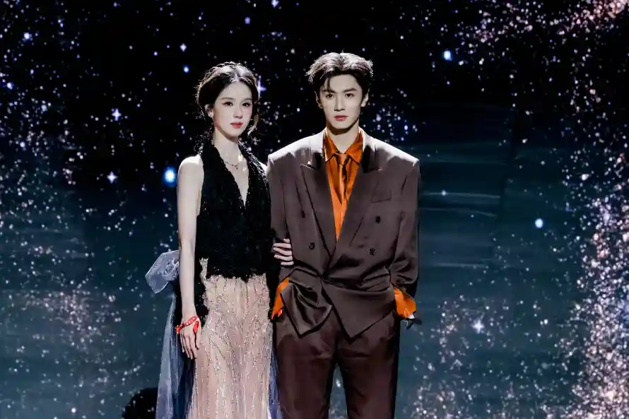 4k陈哲远壁纸 - 陈都灵 - 优雅造型 - 时尚写真「哲风壁纸」