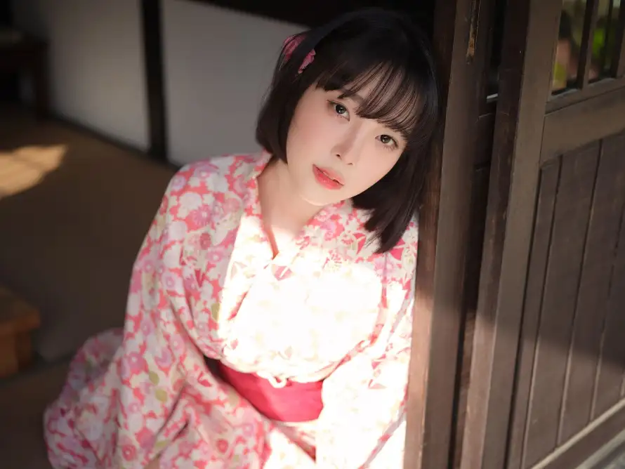 4k光影壁纸 - 写真 - 和服 - 坐姿「哲风壁纸」