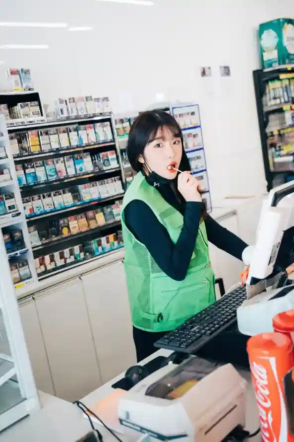 4k吃糖壁纸 - 商品 - 室内 - 货架「哲风壁纸」