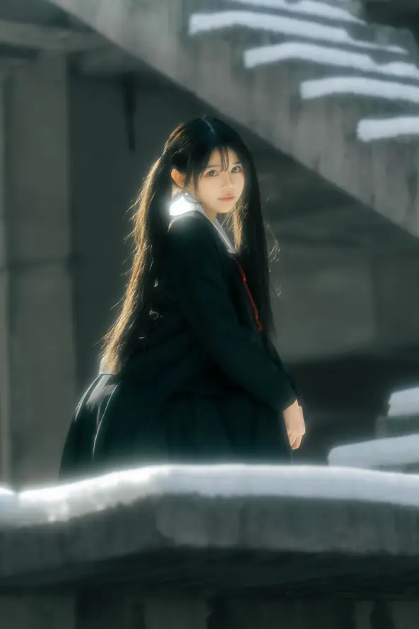 4k冬日壁纸 - 雪景 - 下雪天 - 楼梯口「哲风壁纸」