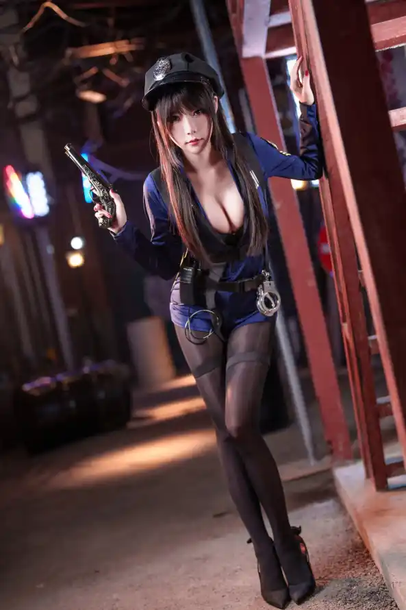 4k制服壁纸 - 女警 - 巷道 - 性感「哲风壁纸」